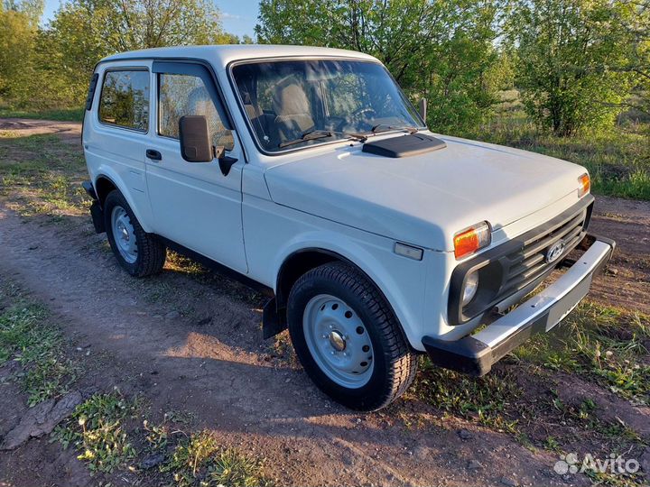 LADA 4x4 (Нива) 1.7 МТ, 2001, 200 163 км