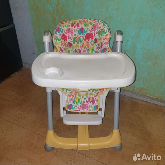 Стульчик для кормления