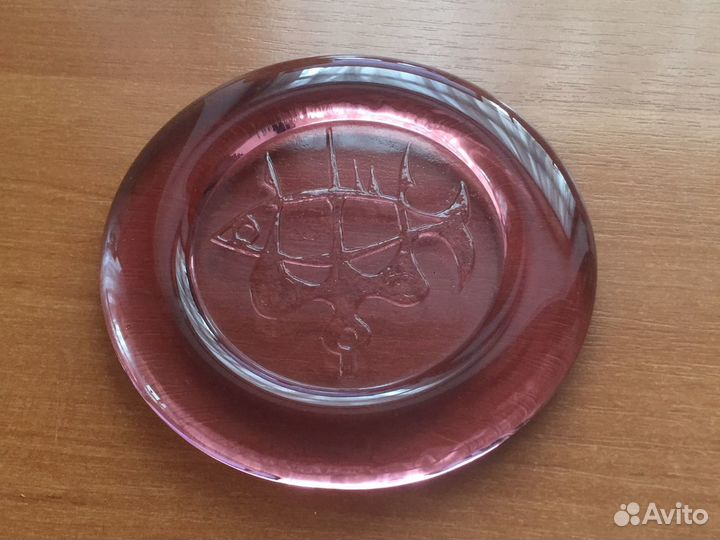 Отпечаток на стекле СССР Рыба на трезубе