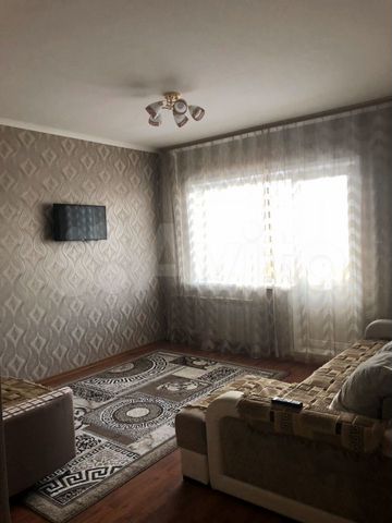 2-к. квартира, 50 м², 3/10 эт.