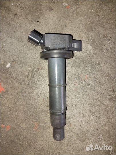 Катушка зажигания Toyota Estima AHR10 2azfxe
