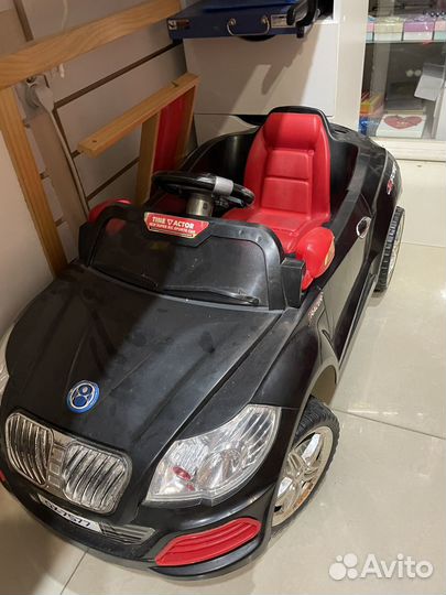 Электромобиль детский (можно для парикмахера)