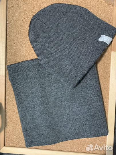 Шапки и шлемы для мальчика ог 46-50 новые