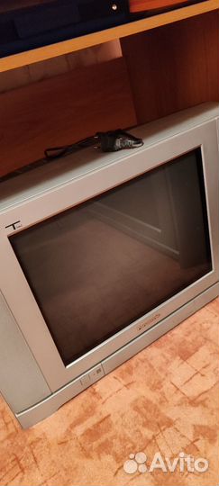 Телевизор panasonik tau