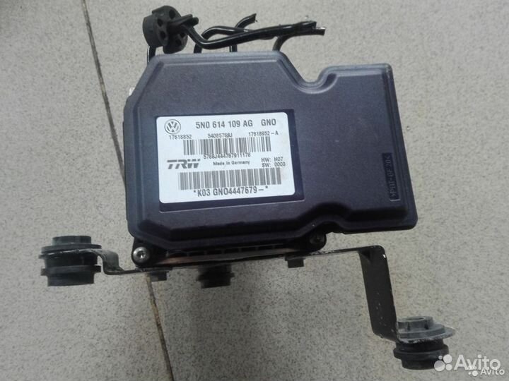 Блок абс ABS Tiguan Audi Q3 5n0614109ag