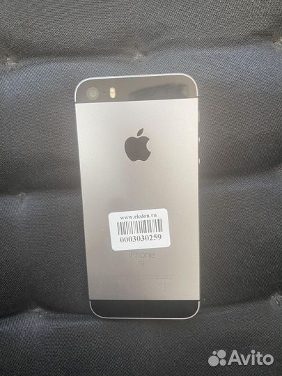 iPhone SE, 32 ГБ
