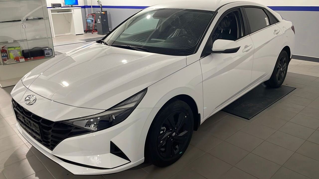 Hyundai Elantra: фото владельца
