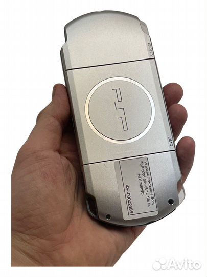 Игровая приставка Sony PSP-3008 Slim (Б/У, Silver