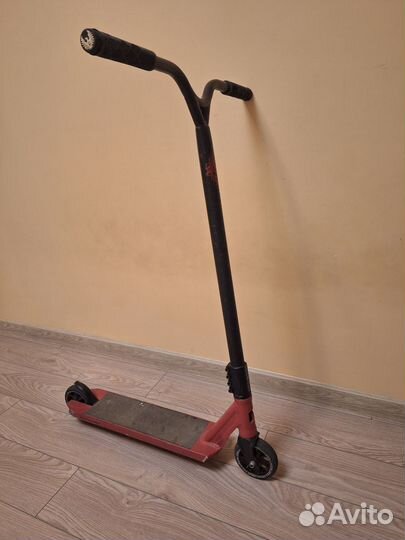 Трюковой самокат Phoenix Seguel Complete Red