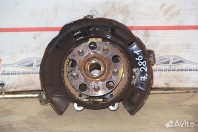 Ступица зад право c Toyota Crown GRS182 3GR-FSE