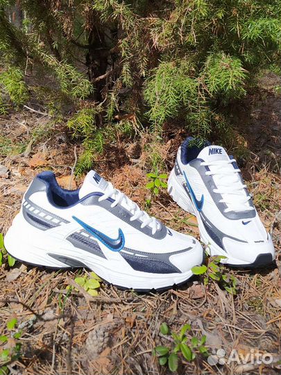 Кроссовки Nike новые