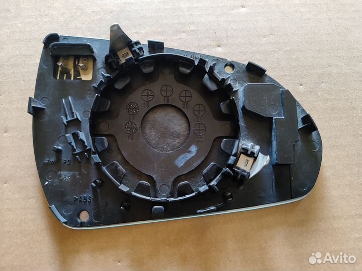 Зеркальный элемент hyundai solaris