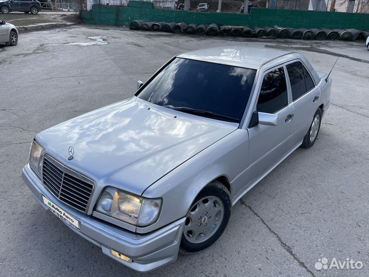 Mercedes-Benz E-класс 4.2 AT, 1994, 322 000 км