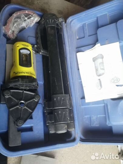 Лазерный уровень нивелир