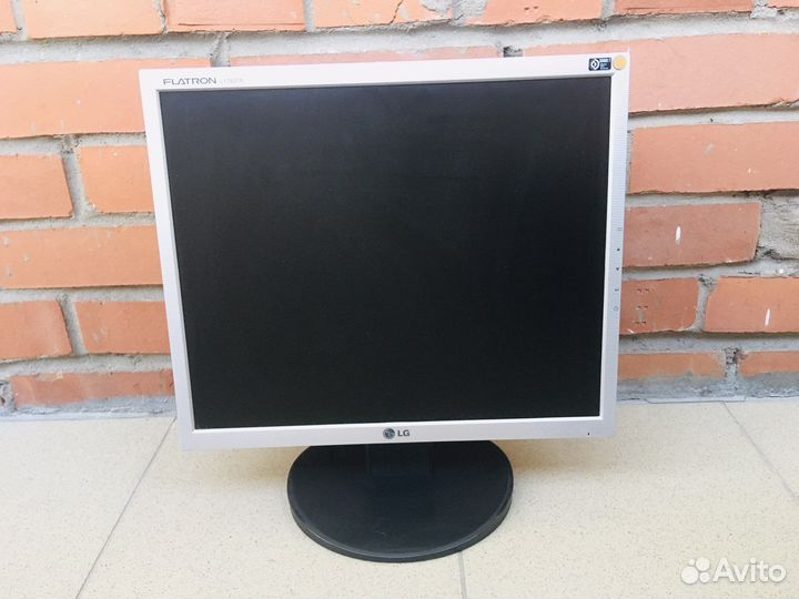 Монитор LG flatron