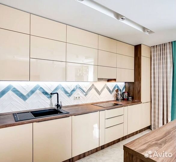 Кухня современная на заказ. Доставка и сборк