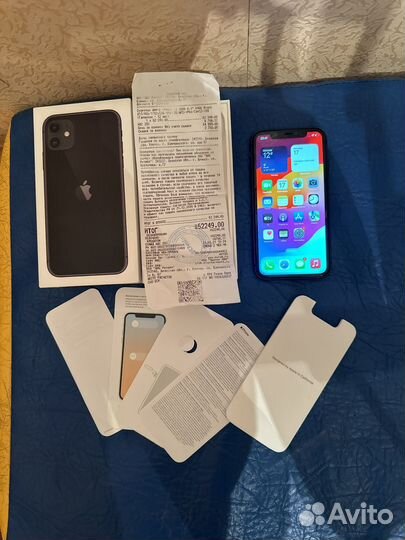 iPhone 11, 64 ГБ