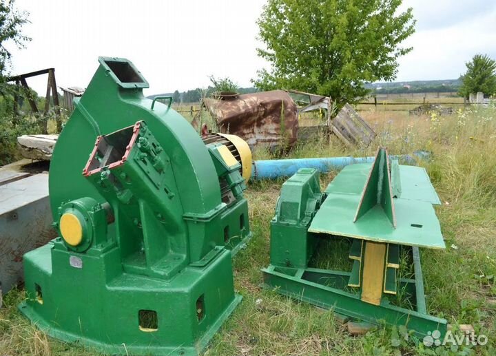 Дробилки, рубильные машины, шредеры, щепорезы б/у