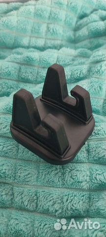 Подставка для телефона в машину