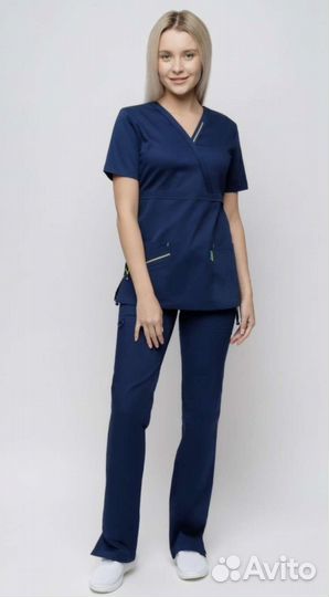 Костюм для косметолога