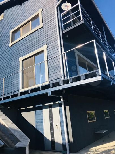 Дом 247 м² на участке 12 сот.