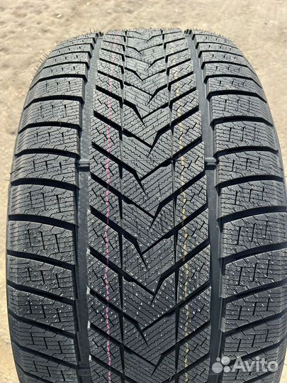 iLink SnowGripper II 275/40 R21 и 315/35 R21 132T