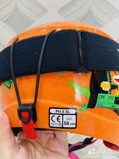 Горнолыжный шлем, подшлемник и маска для детей