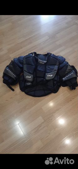 Вратарский нагрудник