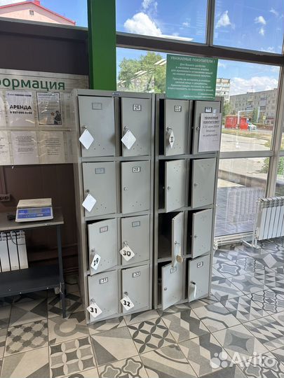 Шкаф для сумок Практик на 8 ячеек