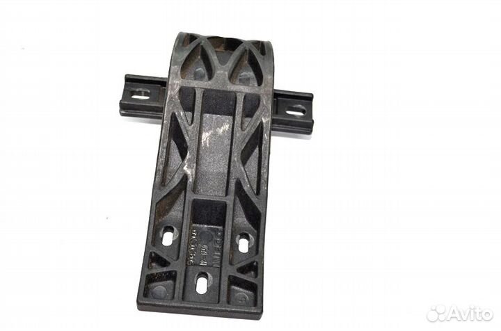 Петля люка бокового ящика кабины iveco Stralis (01