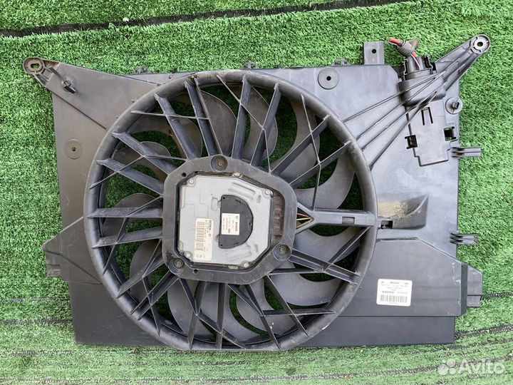 Диффузор радиатора Volvo V70 SW 30723105