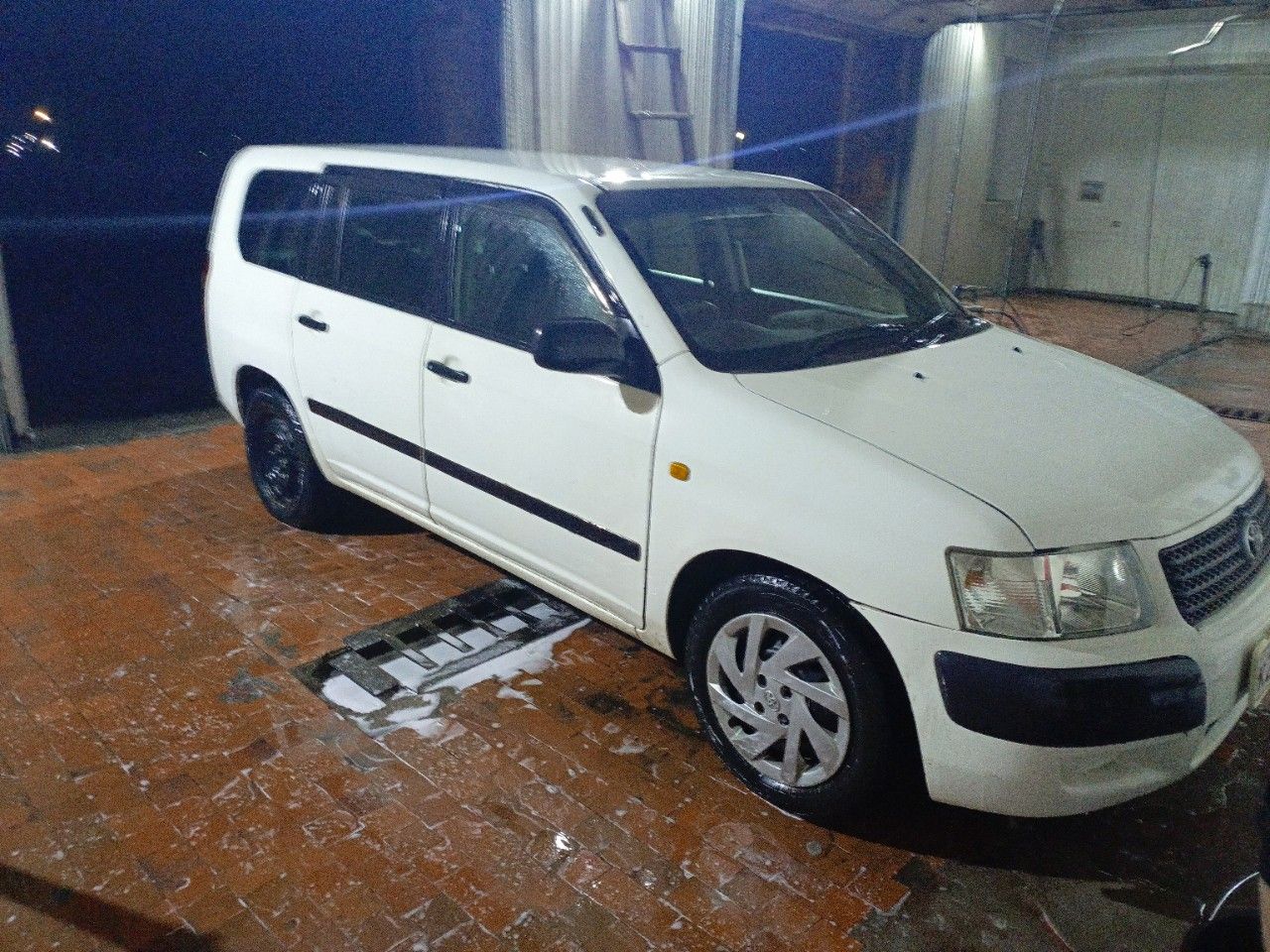 Toyota Succeed