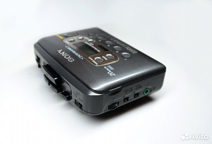 Кассетный плеер Sony Walkman WM-FX423