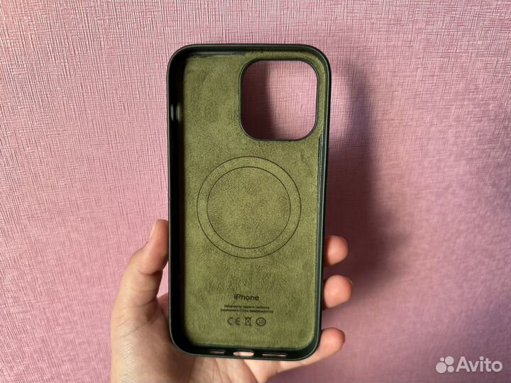 Кожаный чехол на iPhone 14 Pro Max