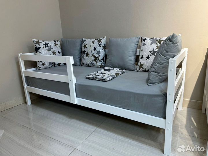 Кровать детская новая