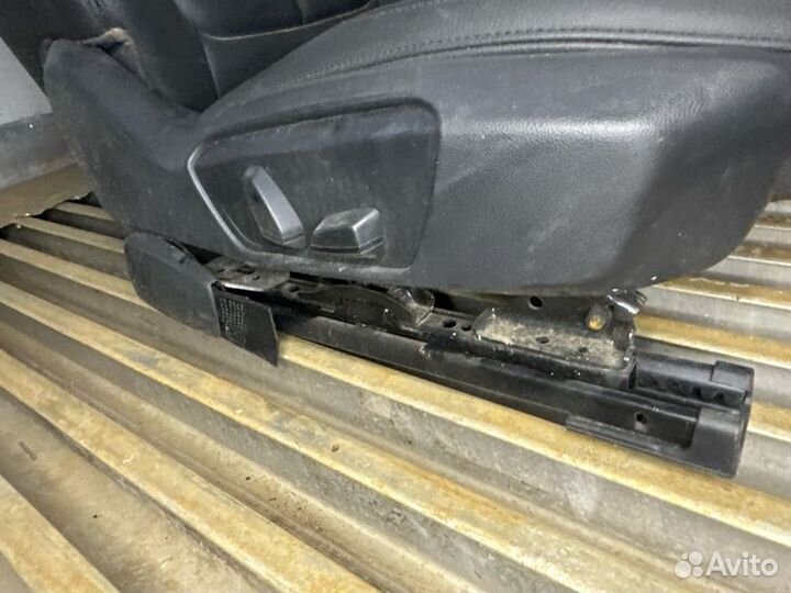 Сиденье переднее правое Bmw X1 F48 B47C20A 2016