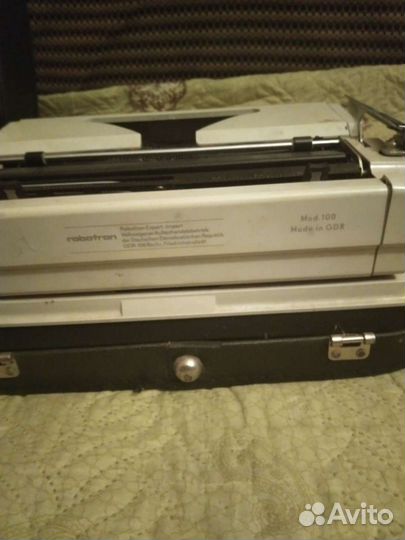 Пишущая машинка