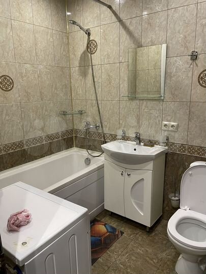 2-к. квартира, 42 м², 2/4 эт.