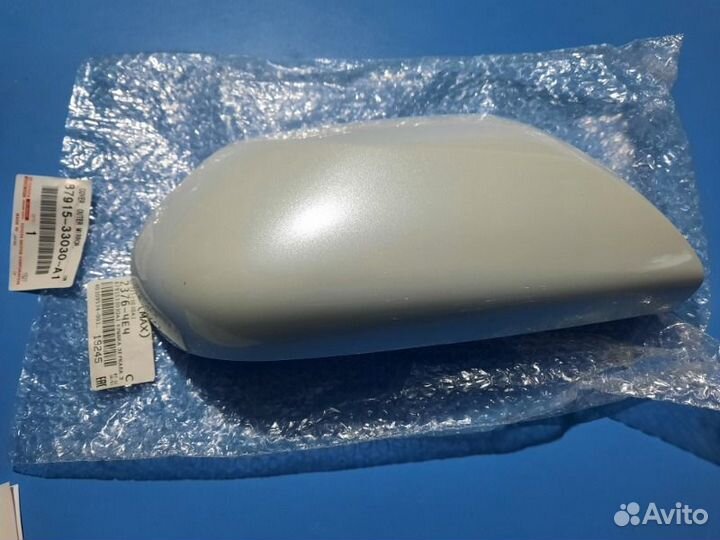 Крышка зеркала заднего вида правая Toyota Camry