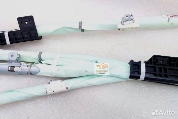 Шторка безопасности левая Hyundai Santa Fe 4 TM