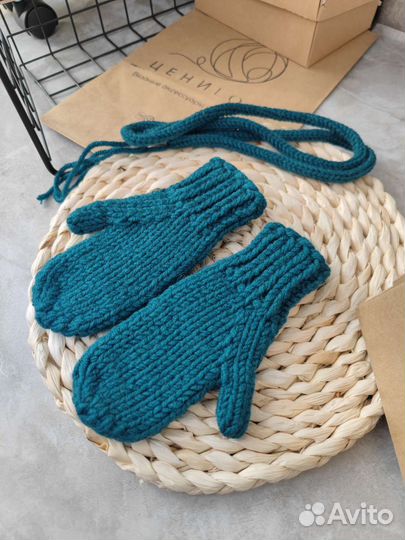 Варежки детские вязаные