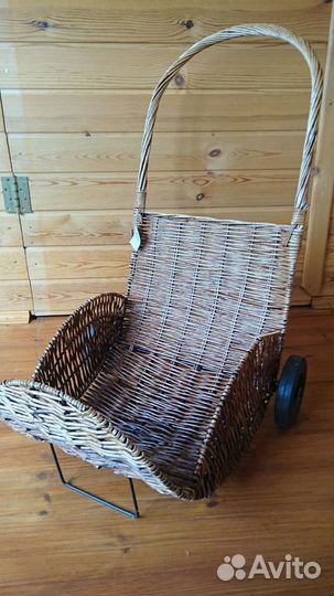 Тележка плетеннная, из натуральной лозы