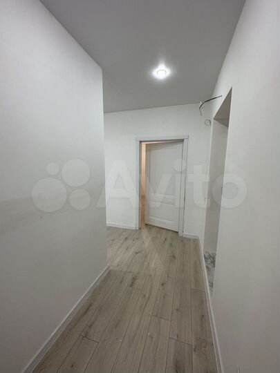 2-к. квартира, 42 м², 8/9 эт.