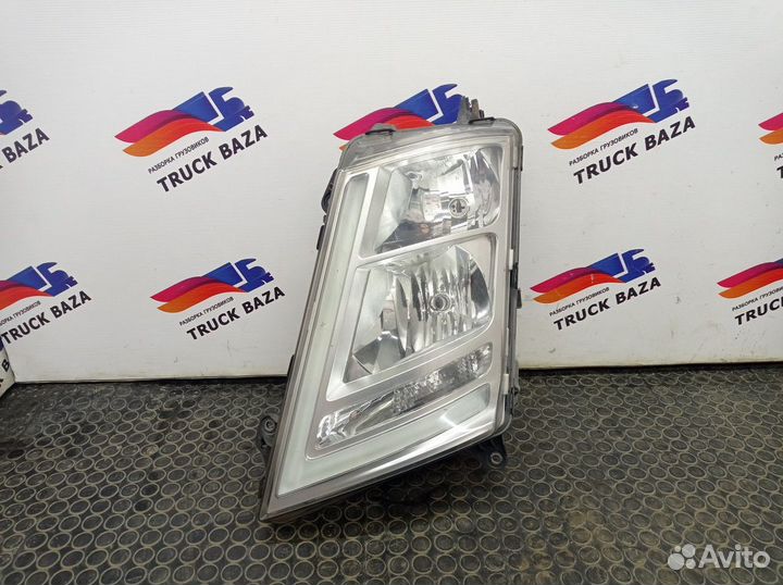 21221130 Фара левая Volvo FH