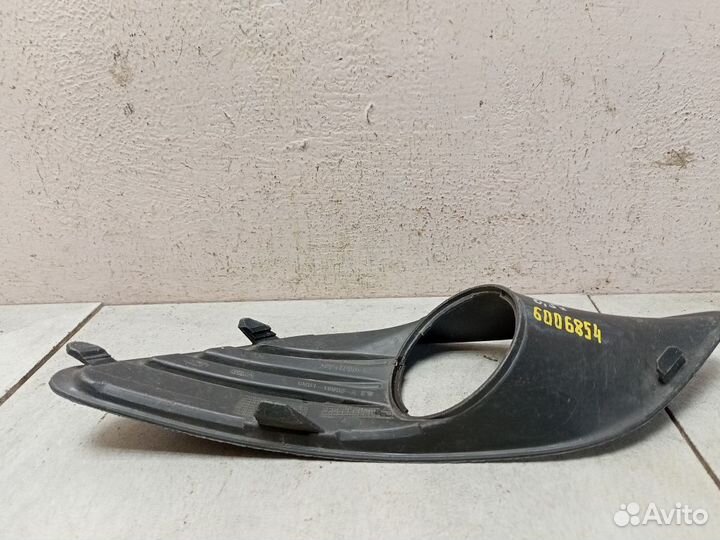 Решетка бампера Форд Focus 2