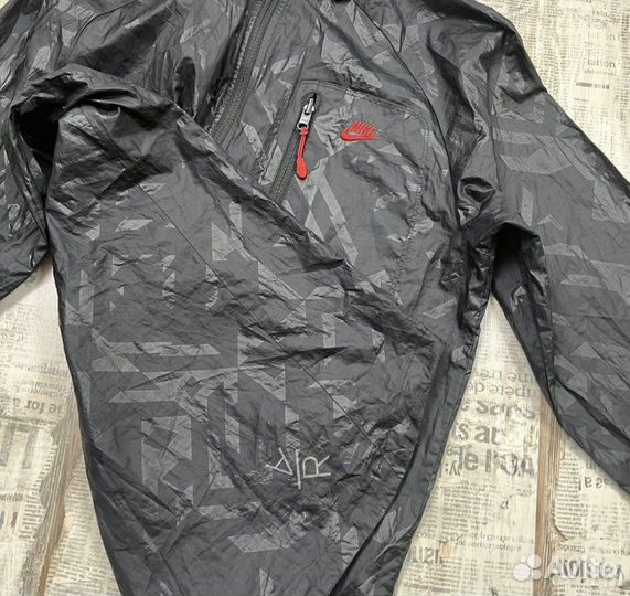 Ветровка Nike