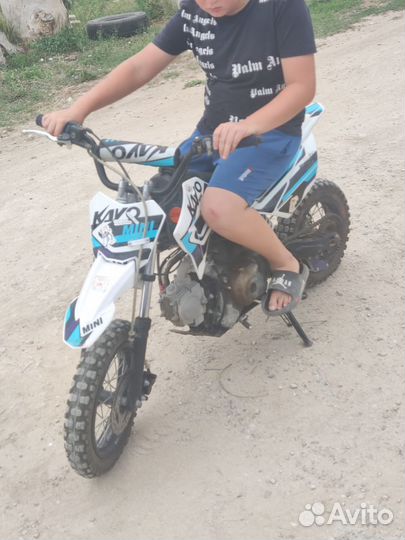 Мотоцикл питбайк