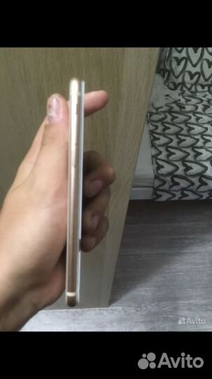 iPhone 8, 64 ГБ