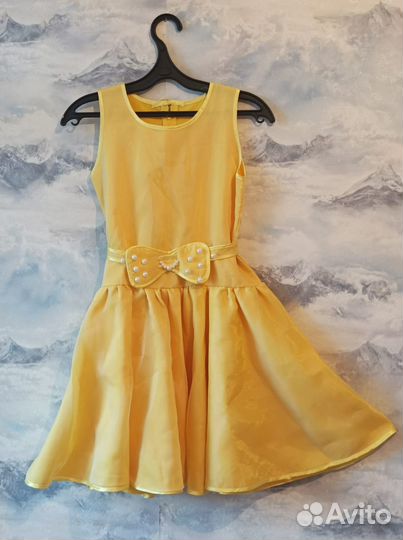 Платье для девочки нарядное