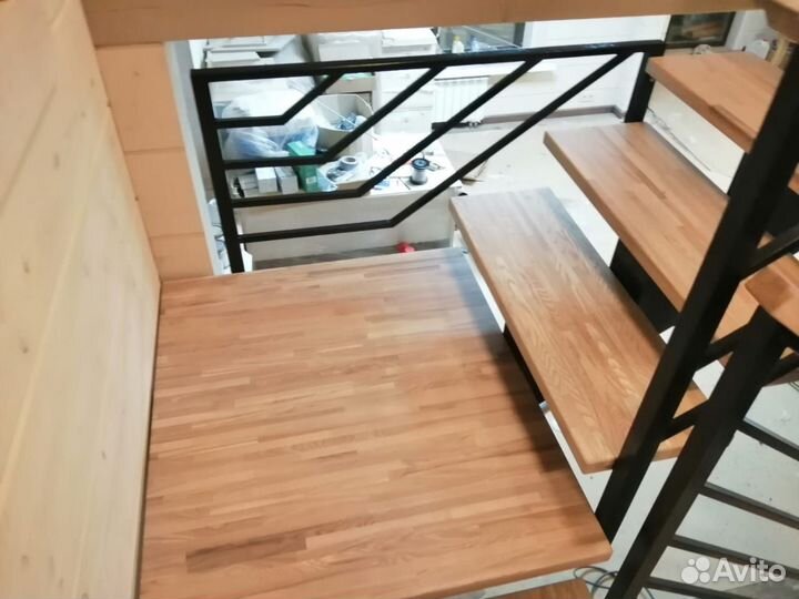 Лестница на монокосоуре